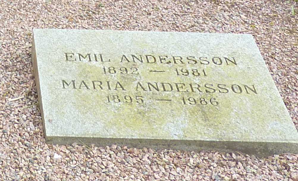 gravstenar_raringaring_paringlssonmaria_1895_1986_grav_c-39.jpg