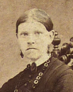 raringaringmuseum_goumlranssonannamargareta_1827-1890_red_p.jpg