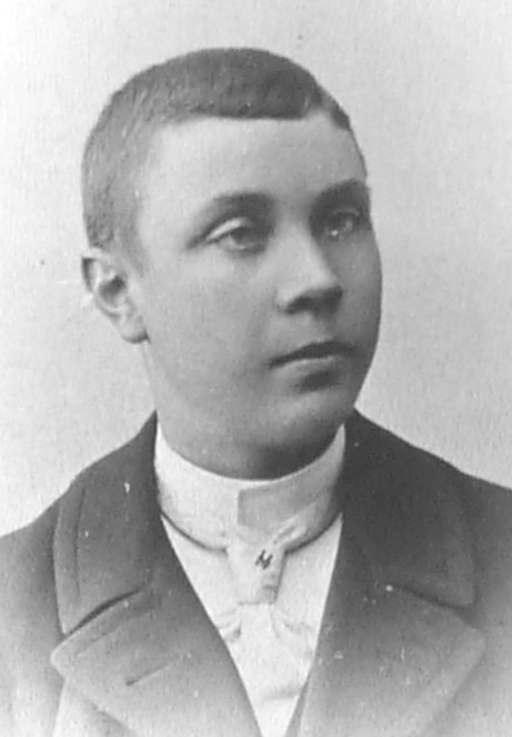 raringaringmuseum_gudmundssonmartingotthard_1877-1918_400_red_p.jpg