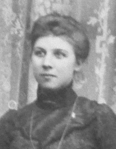 raringaringmuseum_hanssonalmaalfridacarolina_1878_red_p.jpg