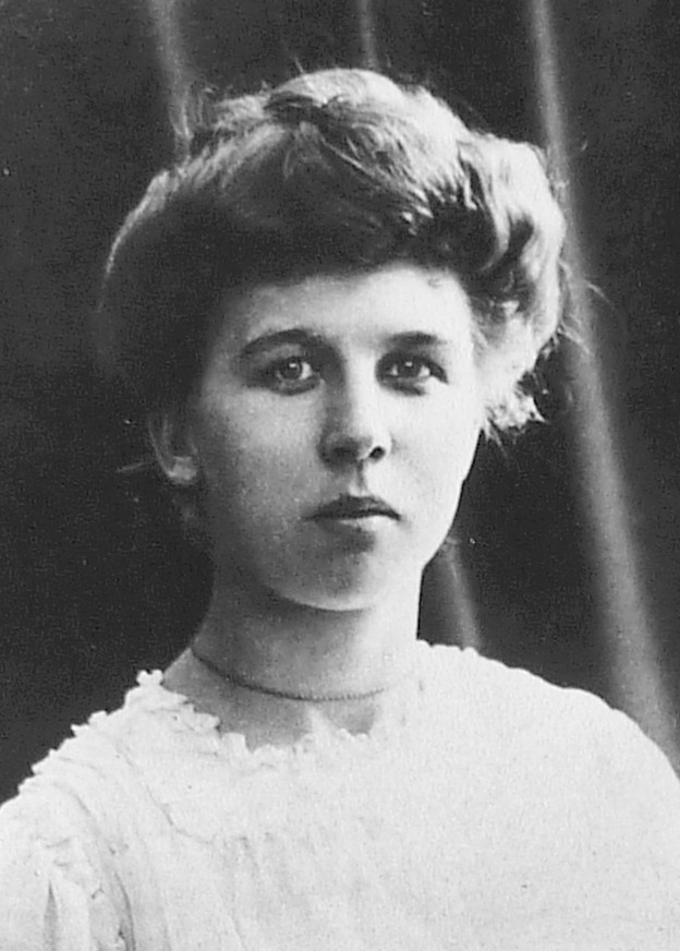 raringaringmuseum_hanssonolgapetrea_1882-1920_343_red_p.jpg