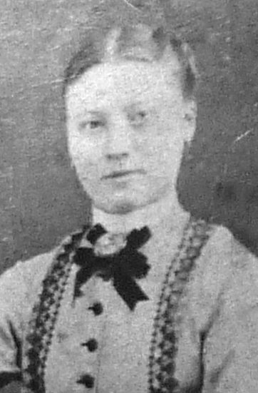 raringaringmuseum_olssonjohanna_1856-1926_110_red_p.jpg