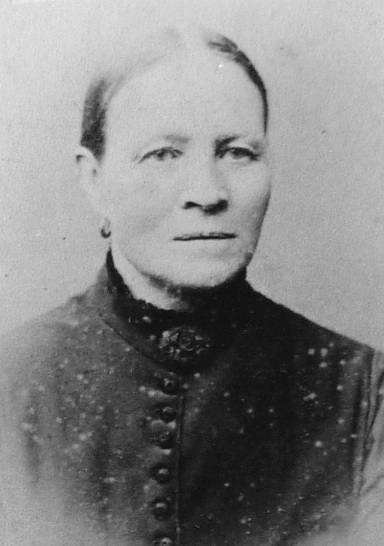raringaringmuseum_reinholdannachristina_backe_1835-1913_244_red_p.jpg